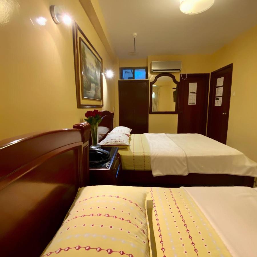 Hostal Montesa 과야킬 외부 사진