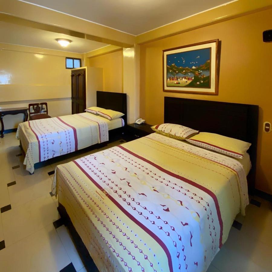 Hostal Montesa 과야킬 외부 사진